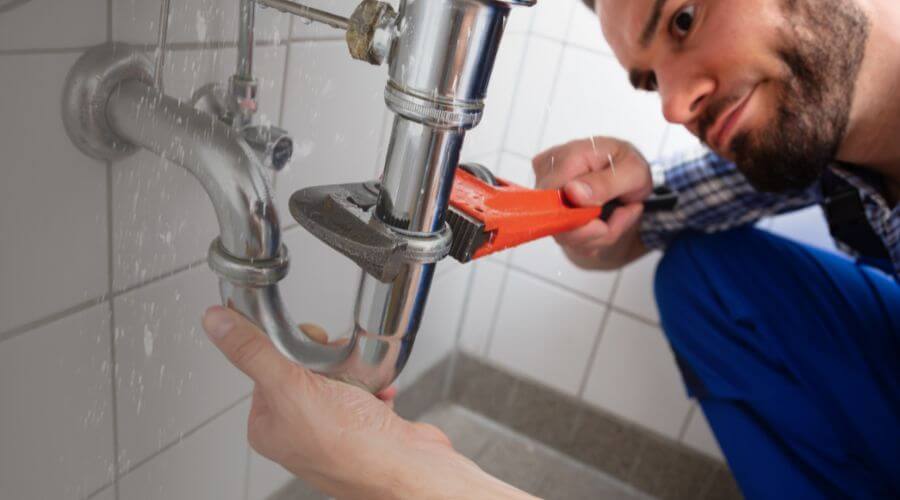 Professional clogged toilet repair services in Clarksville, MO